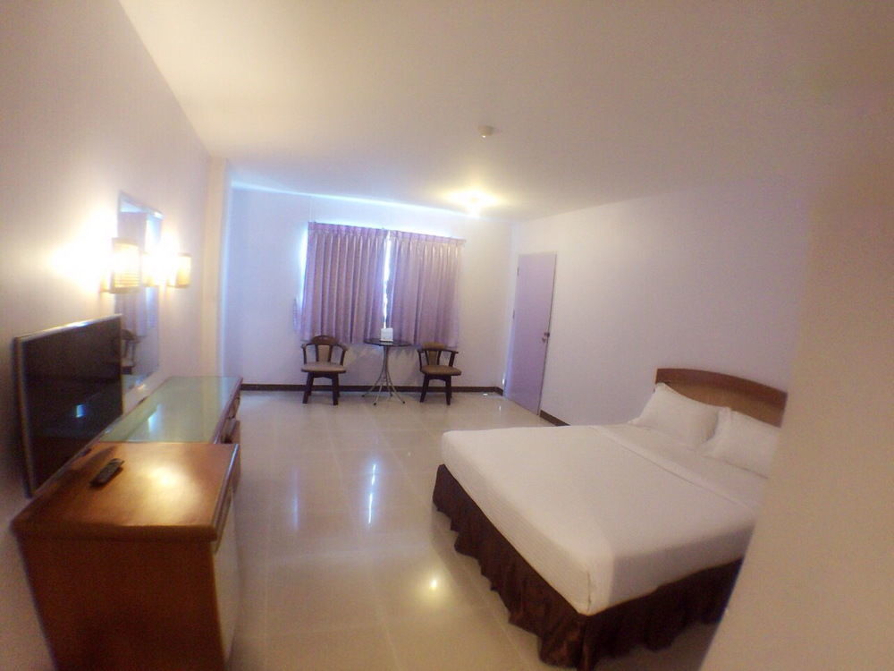 Chudchada Place Hat Yai Exterior photo