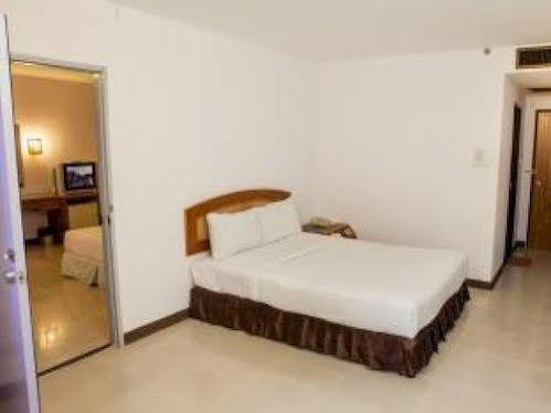 Chudchada Place Hat Yai Exterior photo